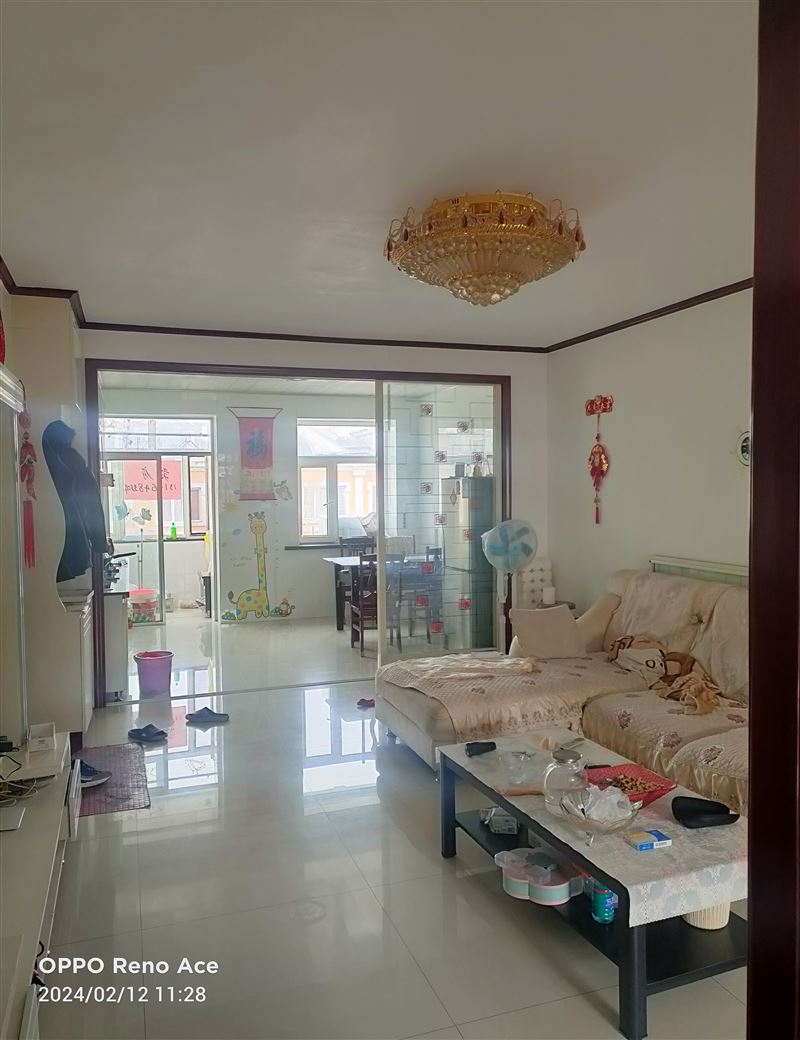 出租朝陽(yáng)小區(qū)樓房