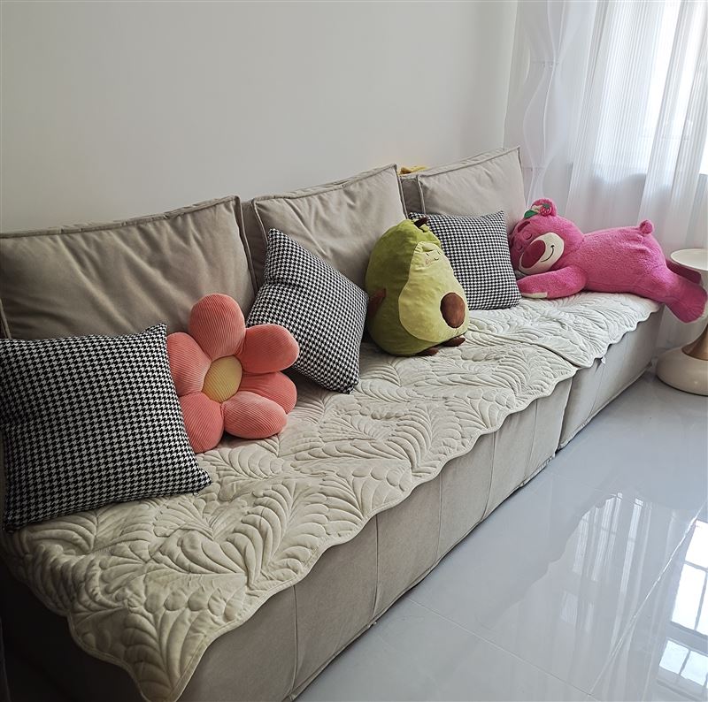 九成新沙發(fā)