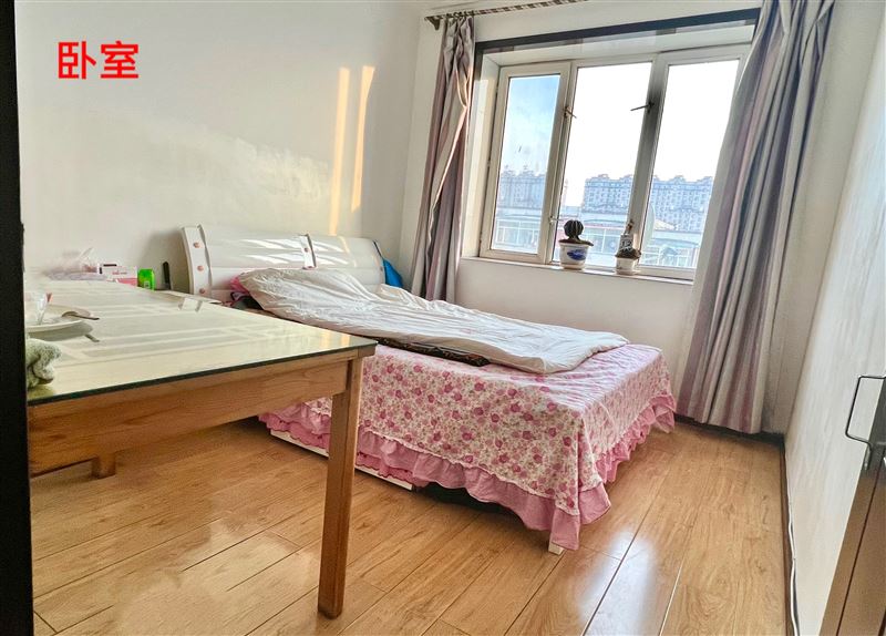 出租市四中家屬樓